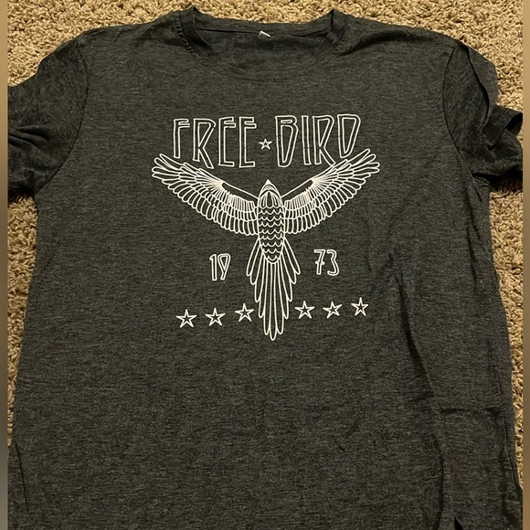 eight women’s shirts - Picture 2 of 9